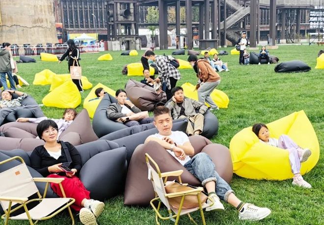 现场看比赛！凭当日场馆票免费入园AG旗舰厅在大满贯公园“躺”在(图10)
