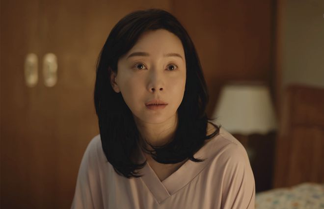 王冬雨爬上常胜的床还不知为何输给周颖AG旗舰厅中国区《驻站》大结局：直到(图7)
